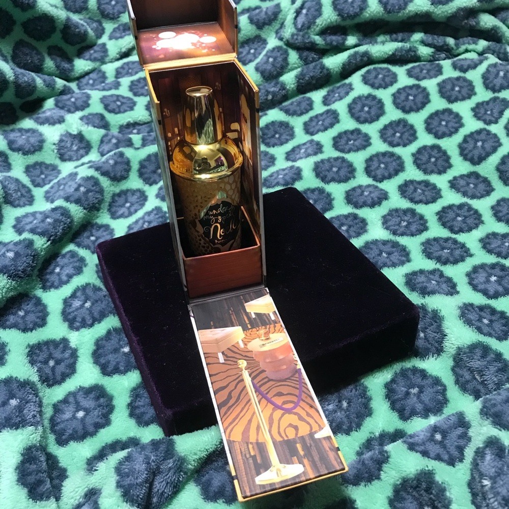 Benefit Under my spell Noelle perfume